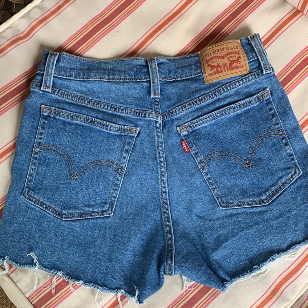 Levi’s high rise denim shorts